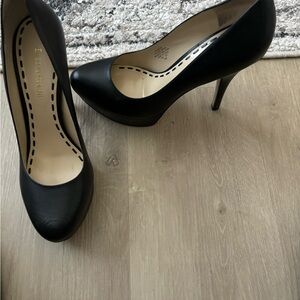 Round Toe Heels